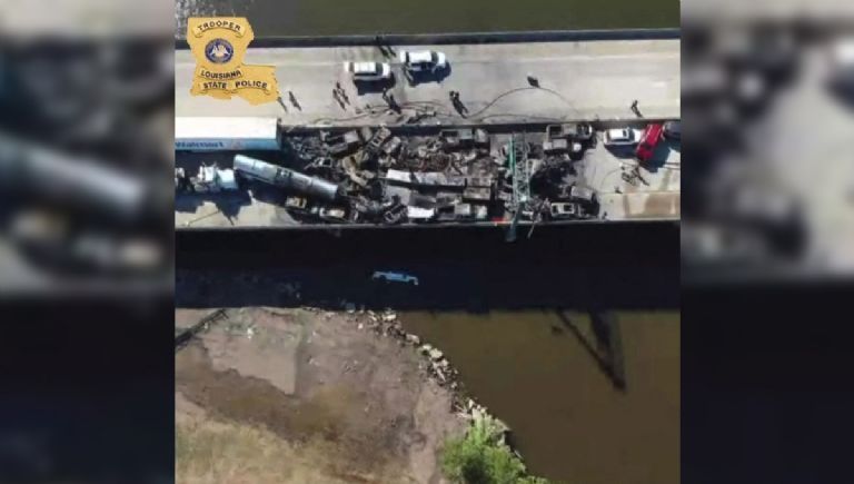 Más de 150 autos colisionan por una 'superniebla' en Louisiana; hay al menos 7 muertos 
