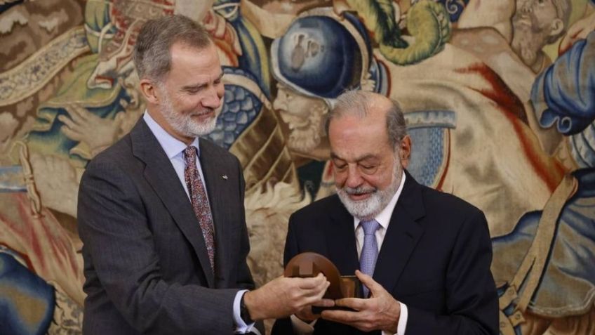 Carlos Slim recibe el 'Premio Enrique V. Iglesias' por parte del rey Felipe de España