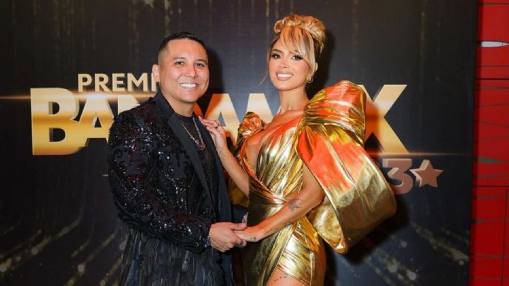 Edwin Luna y Kimberly Flores interrumpen a famoso en su paso por los Premios Bandamax