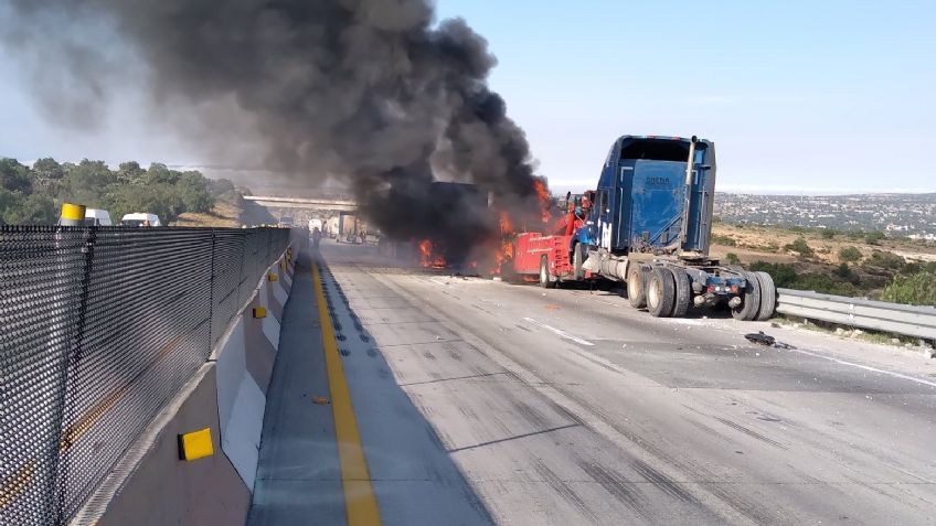 VIDEO: Tráiler se incendia sobre Arco Norte y genera caos; es el segundo accidente de hoy