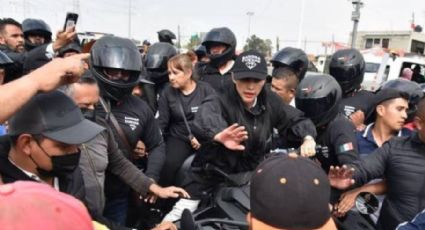 VIDEO: Agreden a Sandra Cuevas en la Central de Abasto; comerciantes se llevan motos