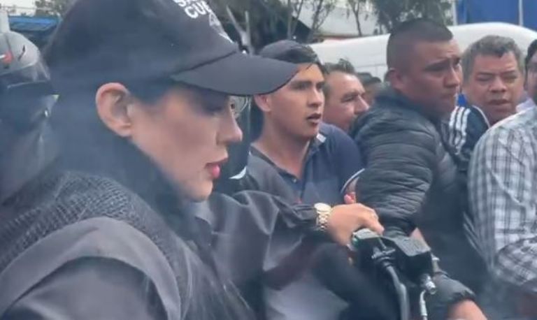 Agresión a Sandra Cuevas en la Central de Abasto