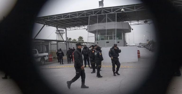 Pelea entre reos deja dos muertos y dos heridos