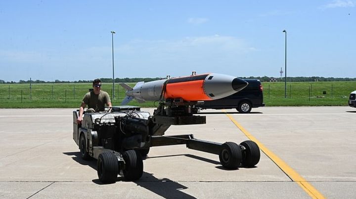 Esto es todo lo que hay que saber de la superbomba de EU; es la primera “bomba de gravedad”