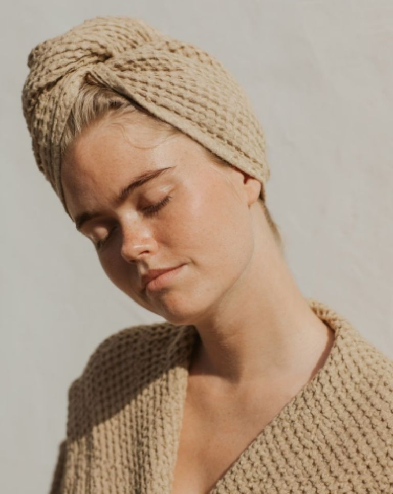 La toalla de microfibra es más fina que la clásica