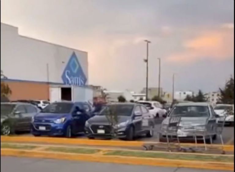 Pánico en Toluca: Balacera en Estacionamiento de Sam's Club Desata Caos