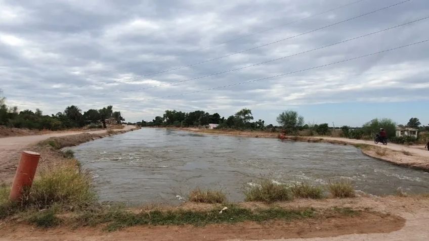 Vecinos del canal 'Las Pilas' en Navojoa piden a las autoridades medidas de protección