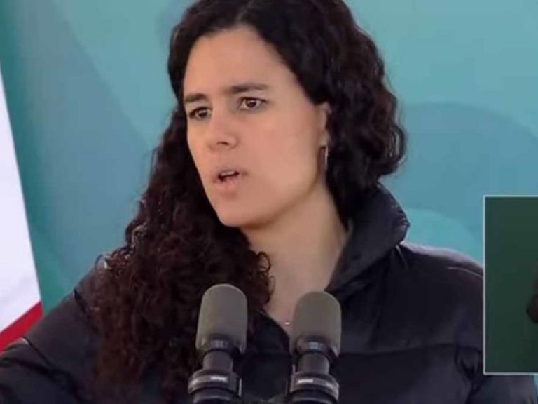 Luisa María Alcalde habla sobre contaminación en Río Sonora. Foto: Twitter