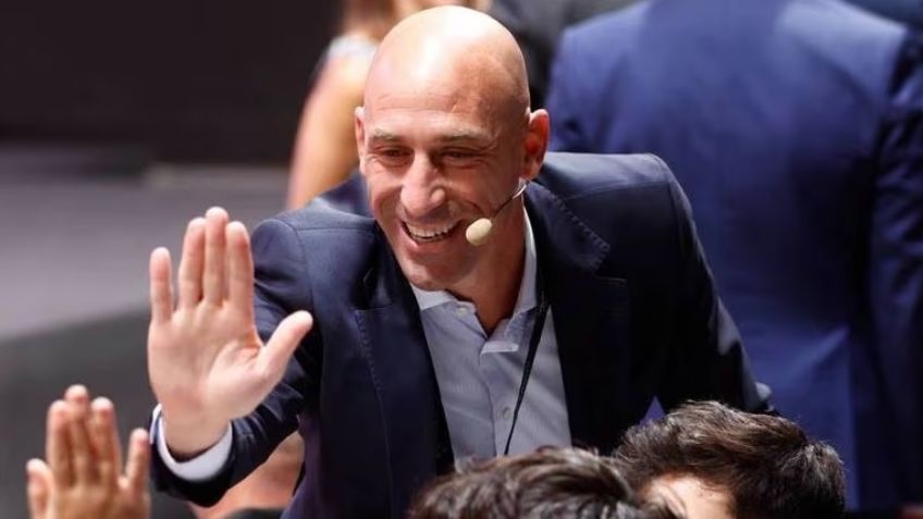 Rubiales lidera charla motivacional con jugadoras en polémico VIDEO: "¿Quién tiene más ovarios?"