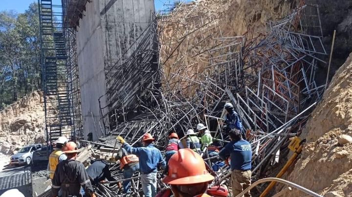 Tragedia en construcción de la carretera Pachuca-Huejutla: 5 obreros fallecidos y 3 heridos