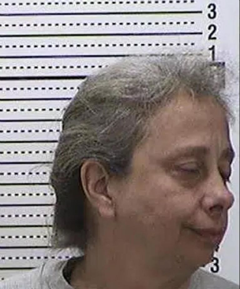 Mujer Acusada de Envenenar a su Novio Tras Heredar 30 Millones de Dólares