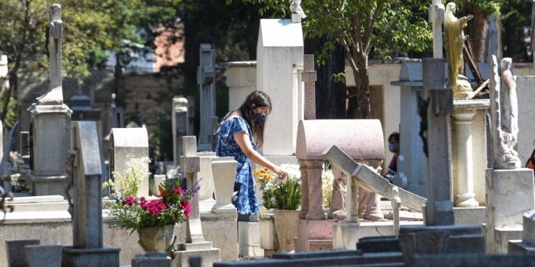 Panteones de la CDMX en Día de Muertos