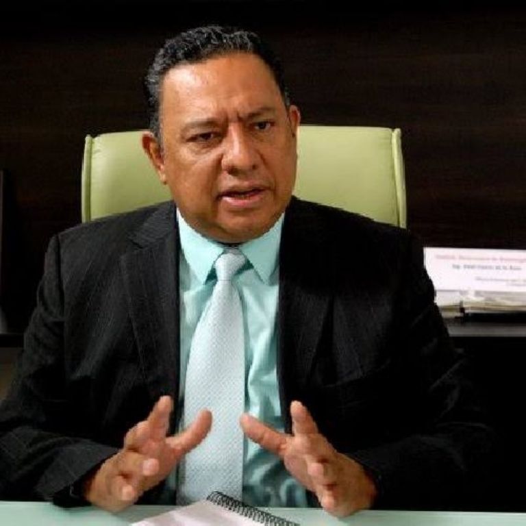 Captan pelea de exdiputado veracruzano con su esposa