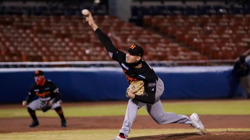 Lanzador sonorense de los Naranjeros de Hermosillo firma con los Los Ángeles Angels