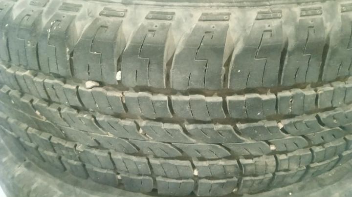 Sonora: Niños de primaria se intoxican por quema de llantas; autoridades se movilizan