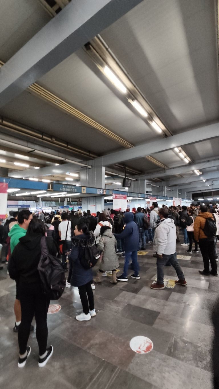 Caos en la Línea 2 del Metro