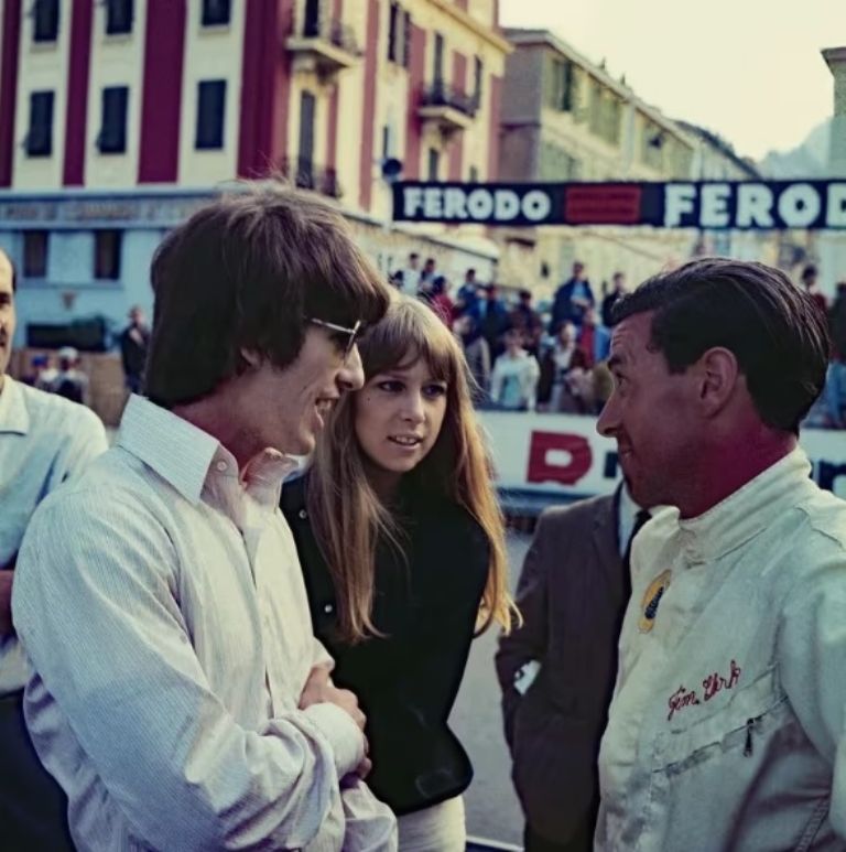 Recordando a George Harrison a 22 Años de su partida: un viaje por la vida y legado de Beatle