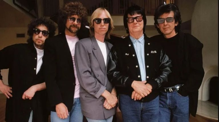 Recordando a George Harrison a 22 Años de su partida: un viaje por la vida y legado de Beatle