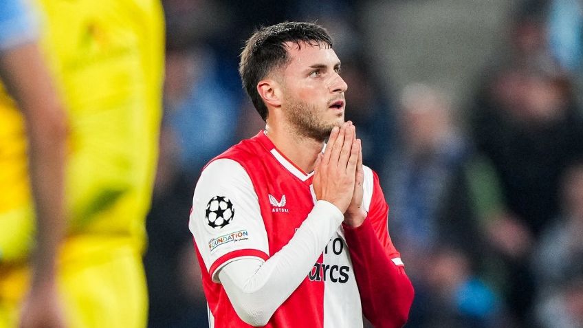 Santiago Giménez se siente culpable por la derrota del Feyenoord en Champions League