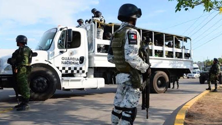 AMLO dice que urge pasar la Guardia Nacional a la Sedena