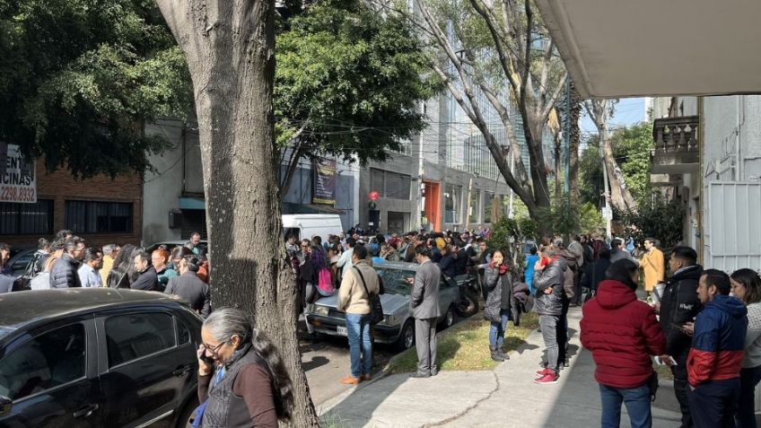 VIDEO: Sismo en CDMX deja enorme grieta y tuberías rotas en Mixcoac