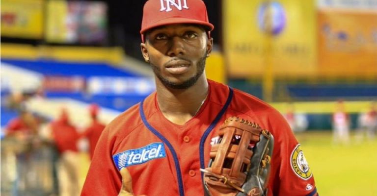 Randy en su etapa como Mayo