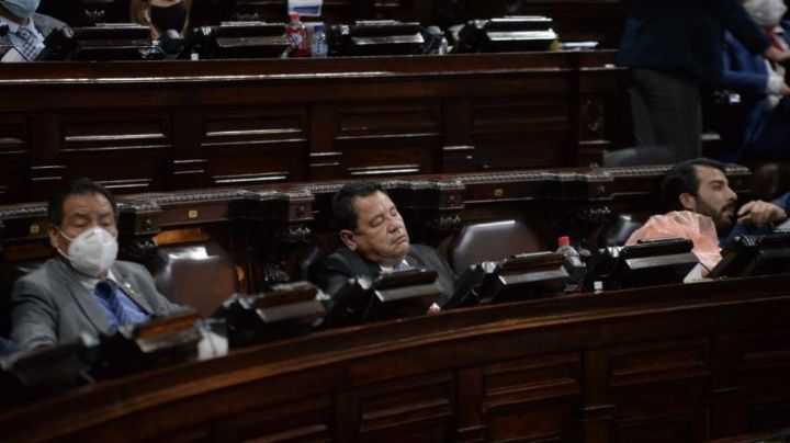 Tras posponer la reforma jornada laboral, diputados reducen la suya y se van de vacaciones