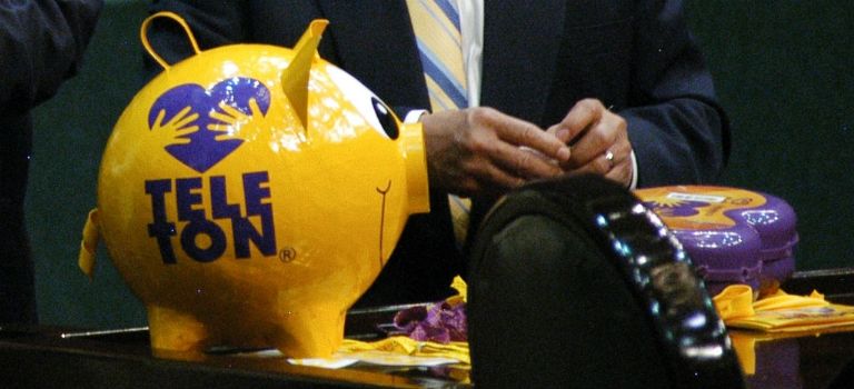 AMLO hace un llamado para donar al Teletón 2023. Foto: Internet