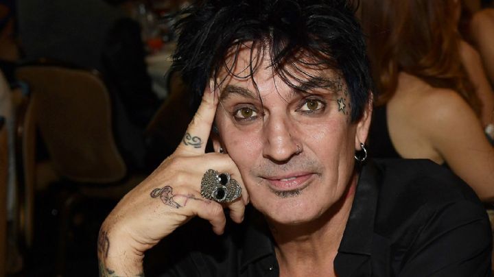 Nueva demanda acusa al baterista de Mötley Crüe, Tommy Lee, de agresión sexual en helicóptero