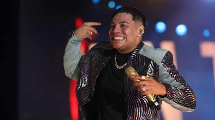 Tras una intensa noche de fiesta, Eduin Caz de Grupo Firme termina con golpe en el rostro