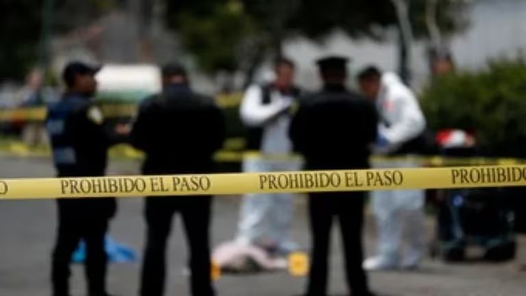 Hombre de 65 años fallece de paro cardíaco fulminante mientras esperaba sacar su dinero del banco