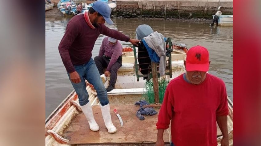 Realizan rescate de tres tripulantes de una embarcación menor, alrededor de Bahía de Lobos