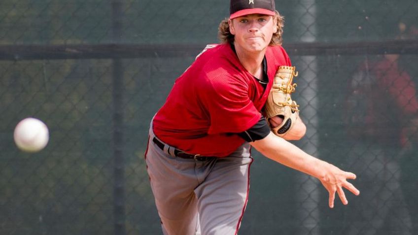 Naranjeros fortalece su bullpen para la recta final de la LMP; llega Curtis Taylor