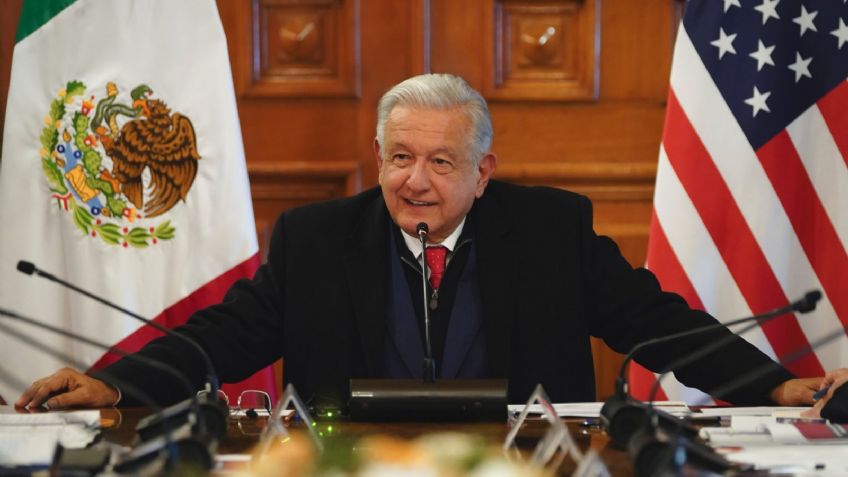 AMLO y Gobierno de EU analizan reapertura de cruces fronterizos, crisis migrante y economía