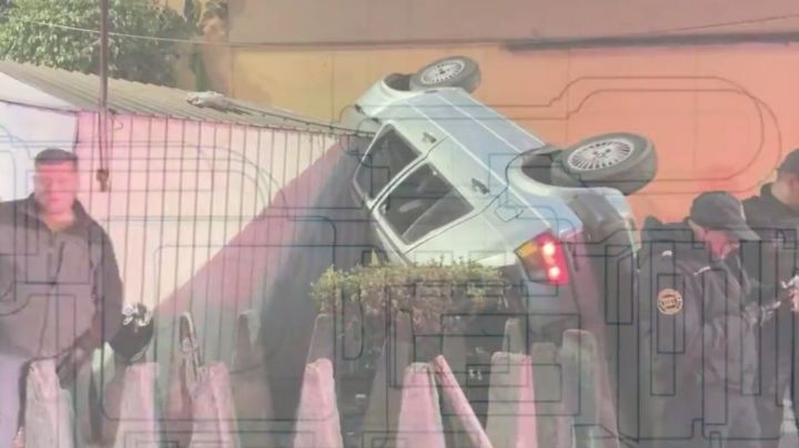 Aparatoso accidente en Tlalpan: Jóvenes impactan contra puesto de tacos a exceso de velocidad