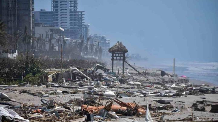 México recibe enseres domésticos de China para damnificados por el huracán 'Otis' en Acapulco