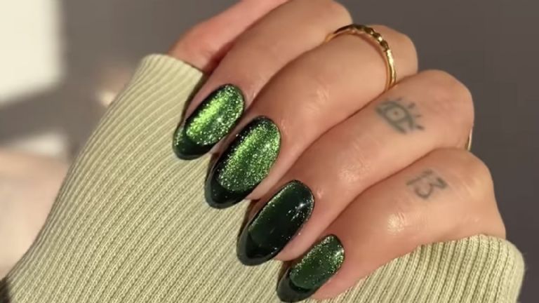 Velvet nails verdes