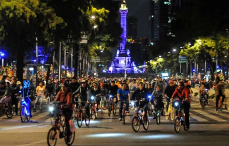 Paseo Nocturno Navideño en CDMX