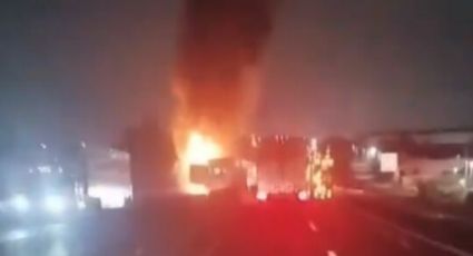 Caos en el Circuito Exterior Mexiquense por incendio de tráiler; autoridades investigan