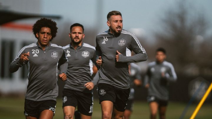 Héctor Herrera cree que este es el motivo por el que aún no se elige al técnico de la Selección Mexicana
