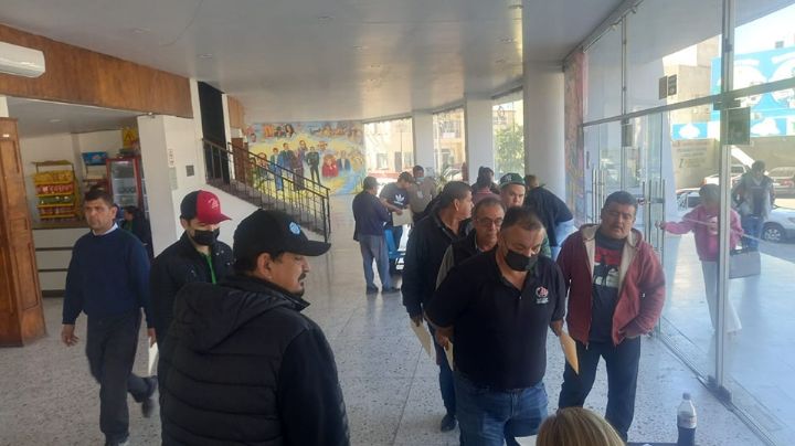 Vendedores ambulantes de Guaymas y Empalme incumplen con curso; están en riesgo de perder sus puestos