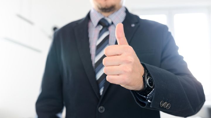 FOTO: Tras trabajar durante 5 años ininterrumpidos, un hombre recibe inesperado regalo