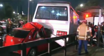 Impacto mortal: Automovilista choca contra un microbús en Iztapalapa y pierde la vida