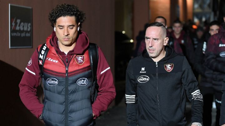 Guillermo Ochoa va a la banca por primera vez con el Salernitana; pierden ante el Hellas Verona