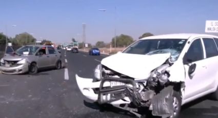 ¡Insólito! Borrego provoca grave accidente en la Naucalpan-Ecatepec; hay un lesionado