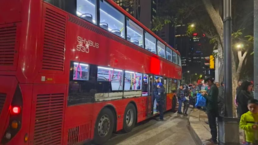 Así fue el choque entre un 'Party Bus' contra una unidad del Metrobús en CDMX donde hubo 6 lesionados