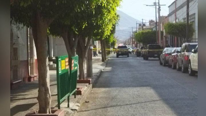Conductor es asesinado a balazos mientras se encontraba estacionado en Guanajuato