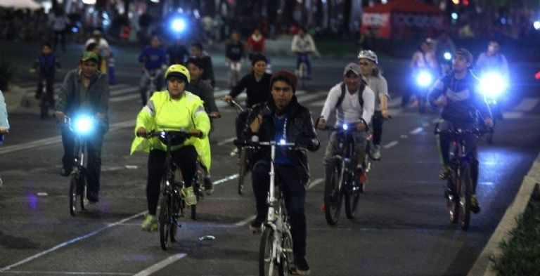 Paseo Nocturno en Bici en la CDMX