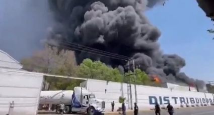 Alerta en Ecatepec: Reportan incendio en una fábrica de colchones en Xalostoc; desalojan a residentes