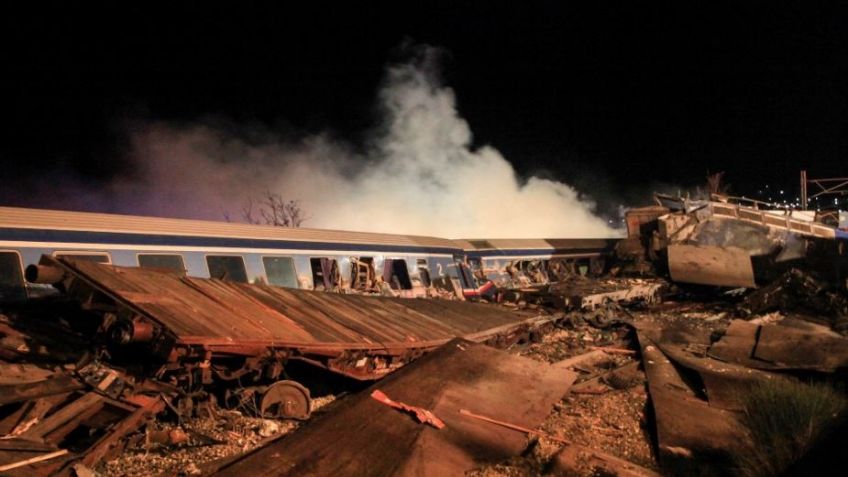 Dos trenes chocan en Grecia; estiman un saldo de 15 víctimas fatales y 60 heridos